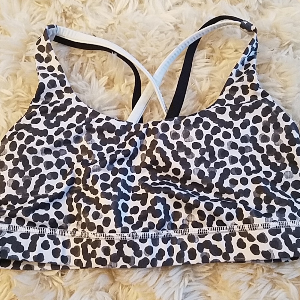 Lululemon sports bra